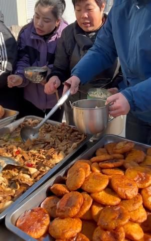 供应商馈笋入厨，稳众员工共享佳肴